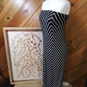 Iris Los Angeles Small Black&White Tube Top Dress